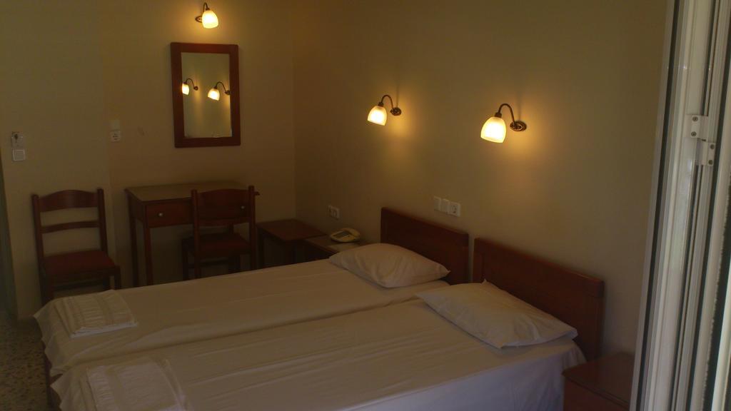 Dimitra Hotel Lutrá Edipszú Kültér fotó