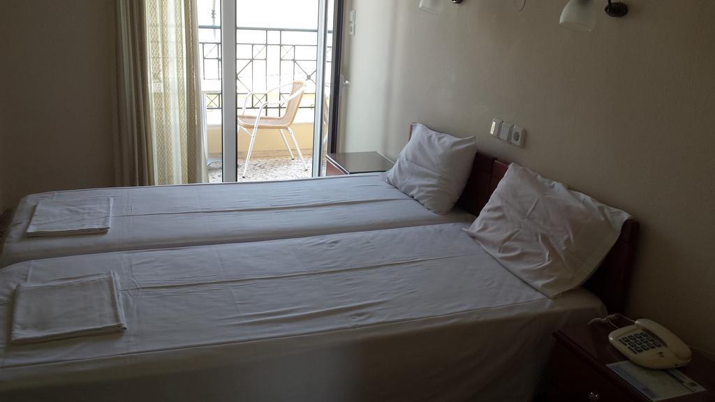 Dimitra Hotel Lutrá Edipszú Szoba fotó