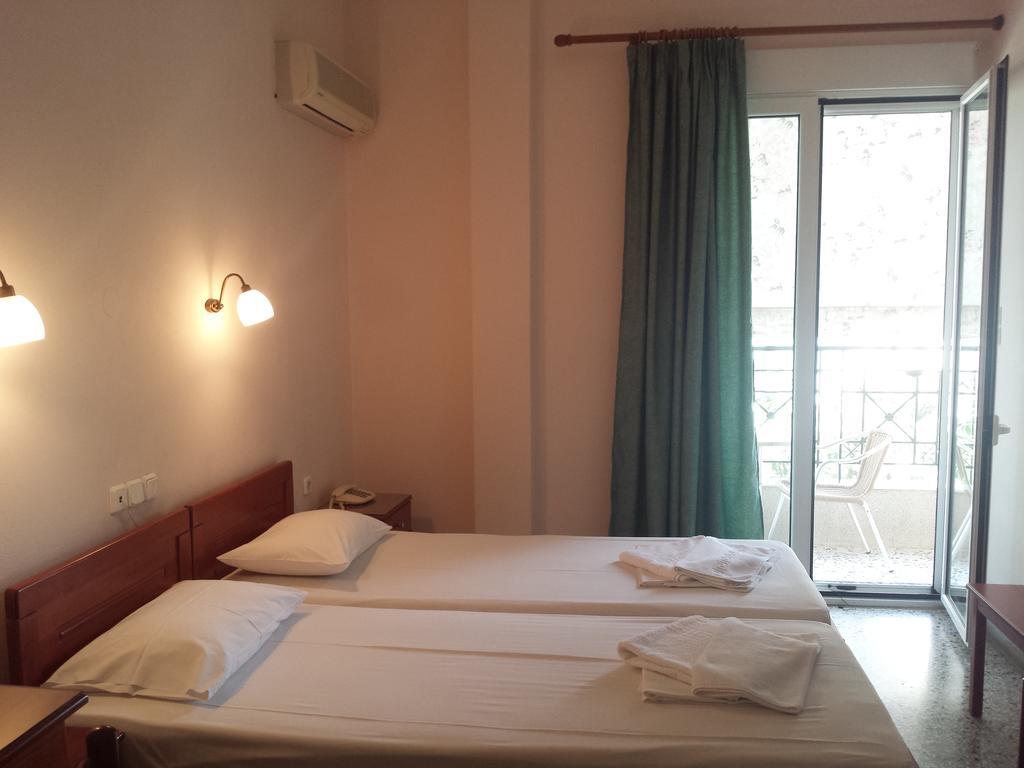 Dimitra Hotel Lutrá Edipszú Kültér fotó